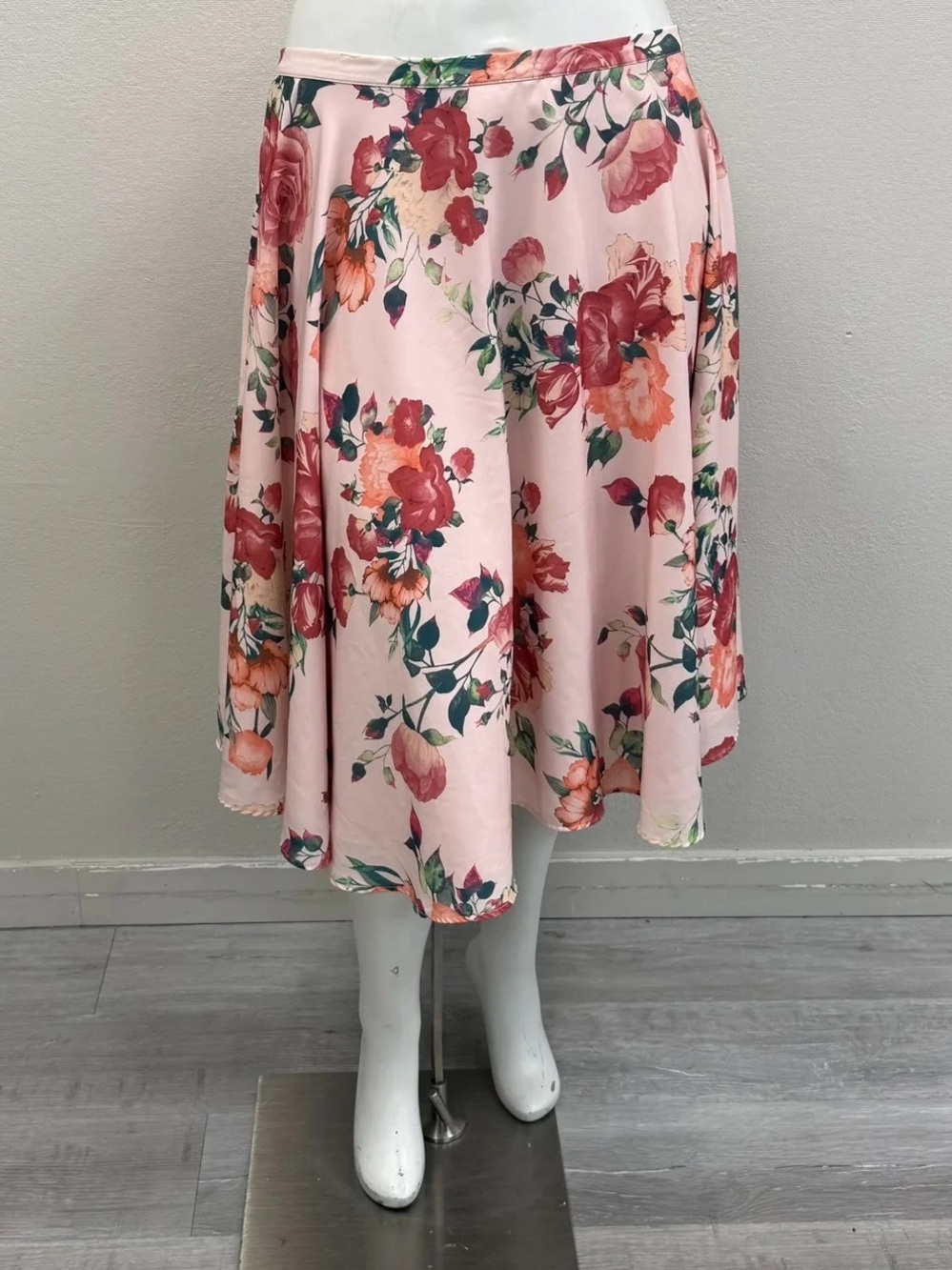ModCloth Light Pink Floral A-line Midi Skirt - Size 3X